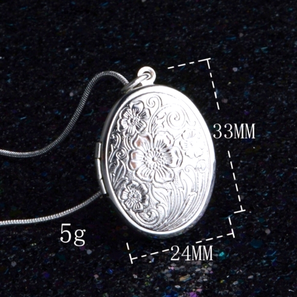 π Sterling Silver Oval Engraved Locket Necklace - Picture 5 of 9